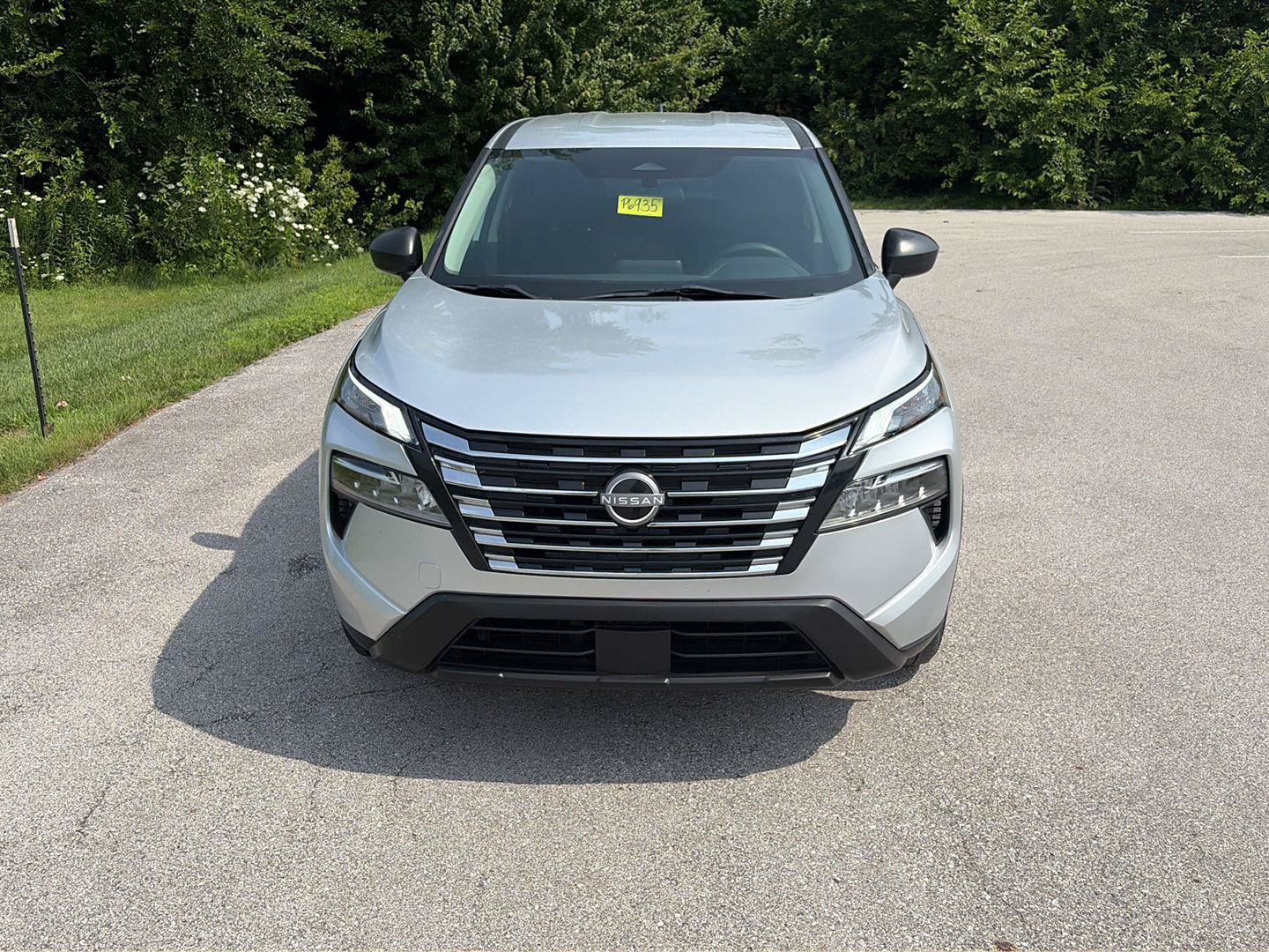 Used 2024 Nissan Rogue S FWD image 8