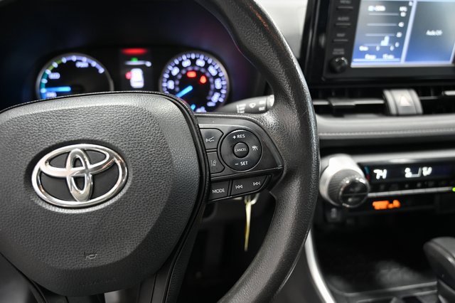 Used 2019 Toyota RAV4 LE image 23