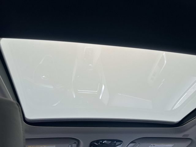 Used 2023 Toyota Venza Limited AWD/4WD image 23