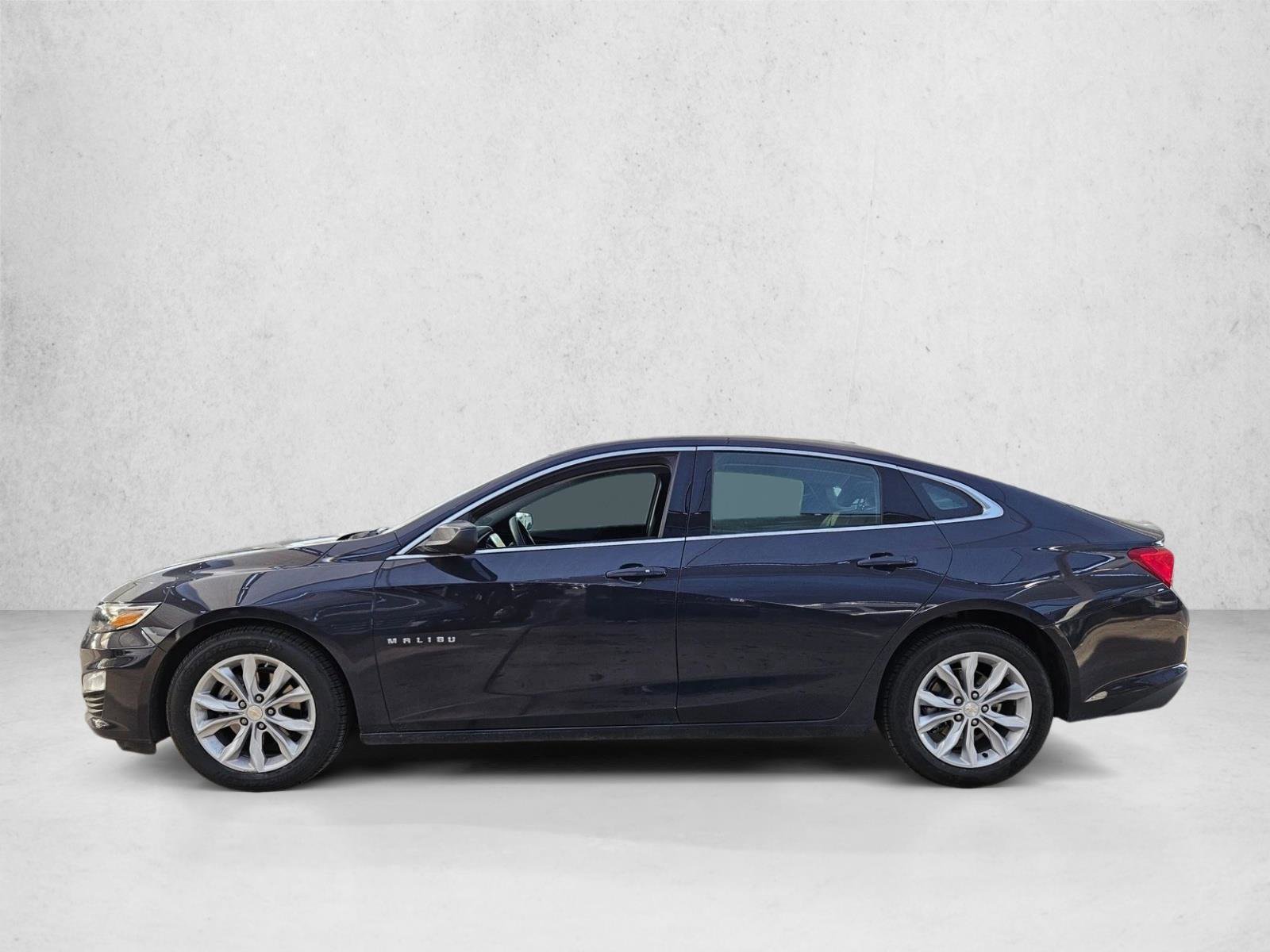 Used 2025 Chevrolet Malibu LT FWD image 8
