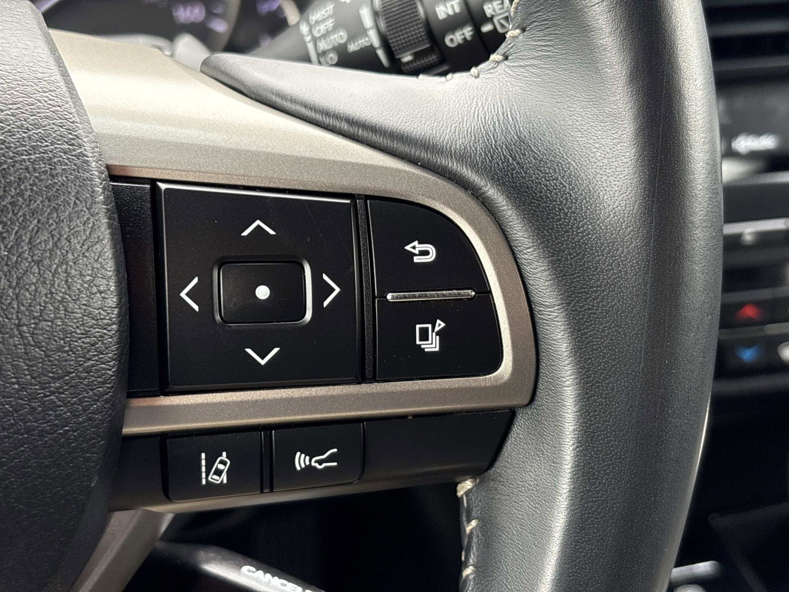 Used 2019 Lexus RX 350 FWD w/ Accessory Package image 18