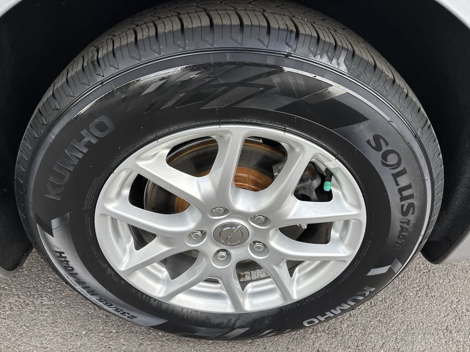 Certified 2020 Chrysler Voyager Lxi FWD image 4