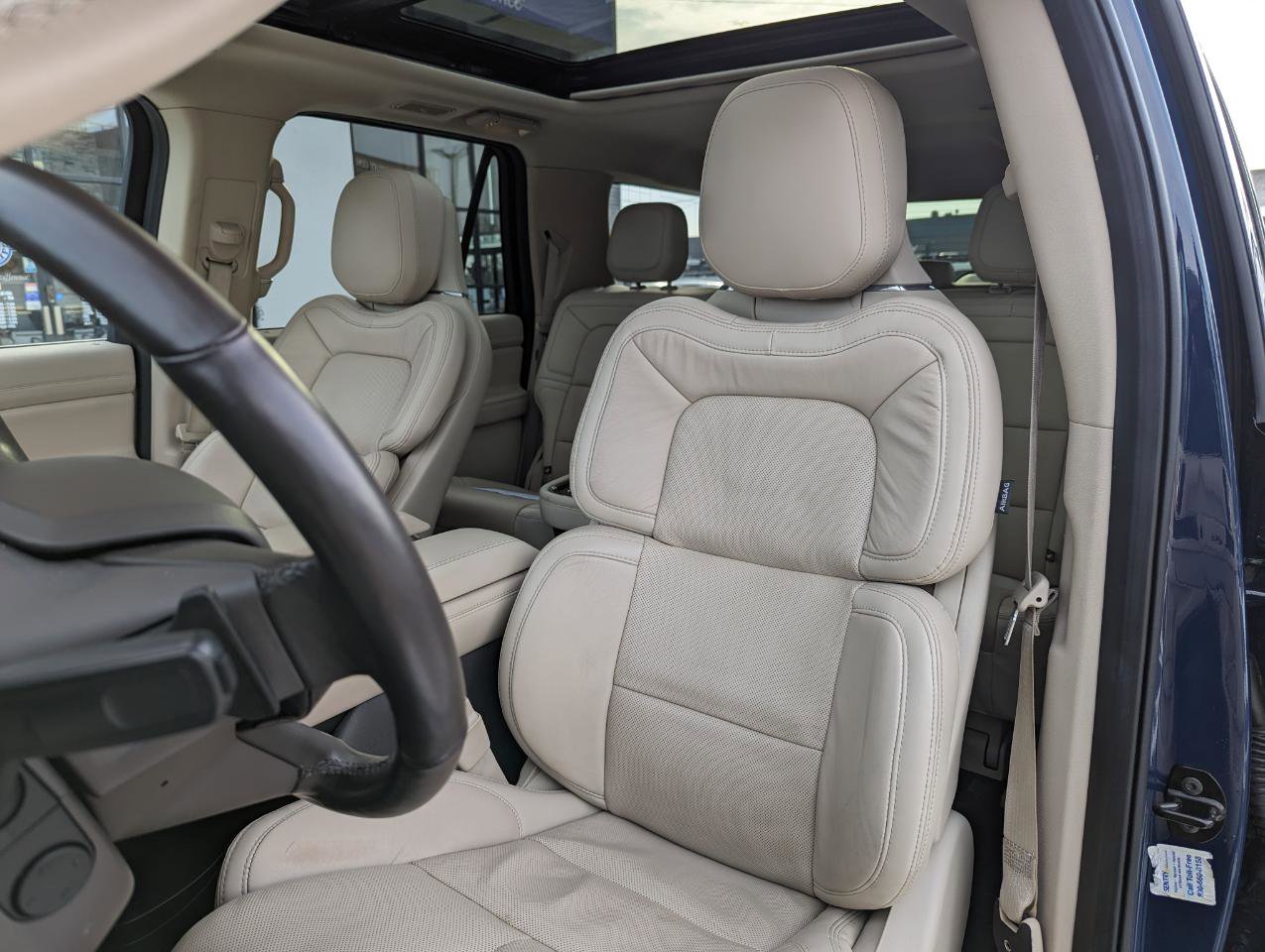 Used 2020 Lincoln Navigator L Reserve w/ Equipment Group 201A Reserve image 14