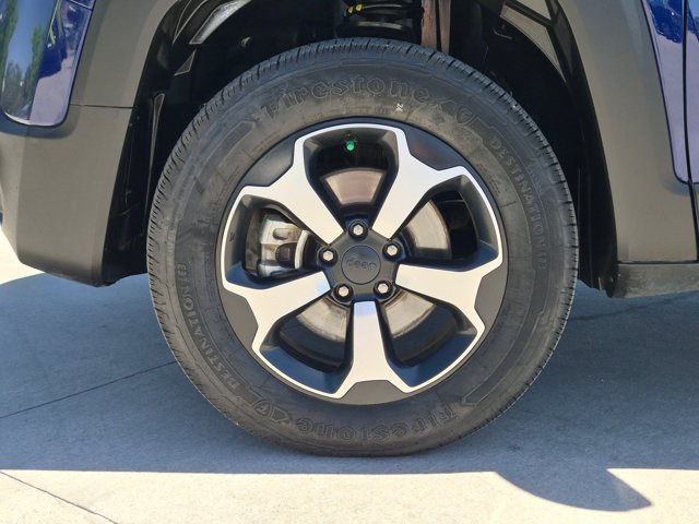 Used 2021 Jeep Renegade Trailhawk AWD/4WD image 24