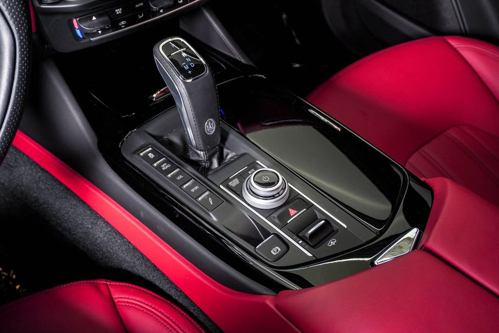 Certified 2022 Maserati Levante Modena image 24