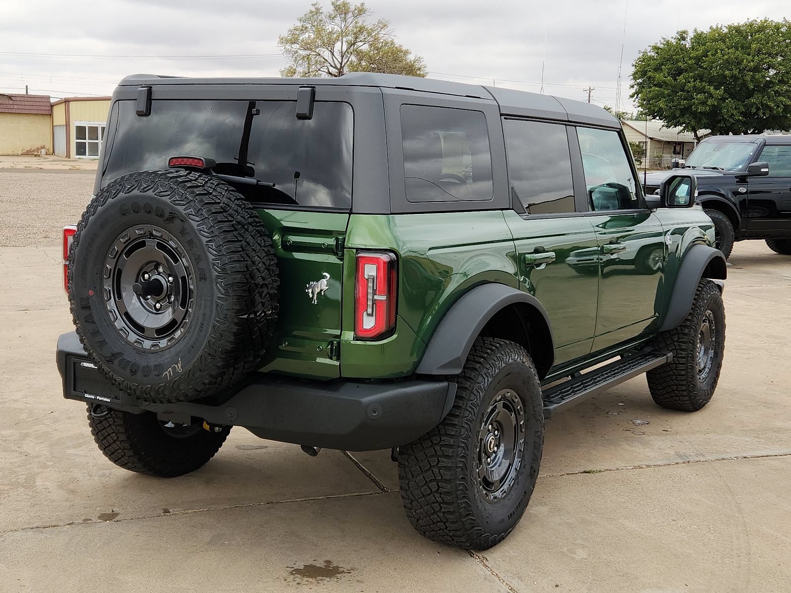 New 2024 Ford Bronco Outer Banks AWD/4WD image 4