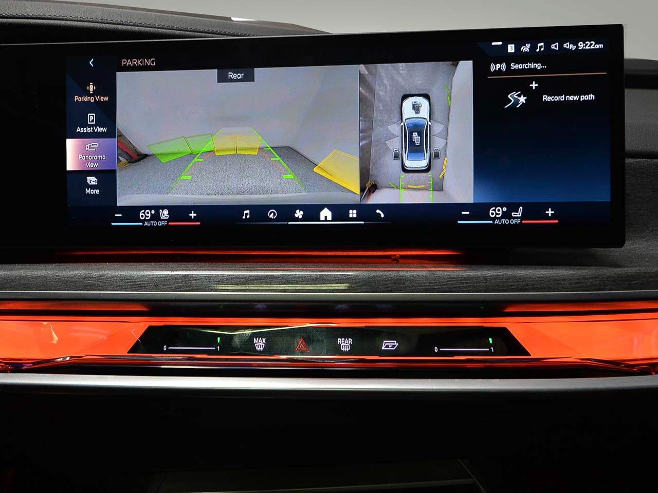 Certified 2023 BMW 740i RWD image 16