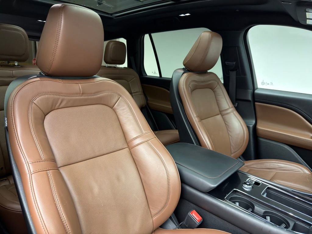 Used 2023 Lincoln Aviator Reserve w/ Elements Package Plus image 5
