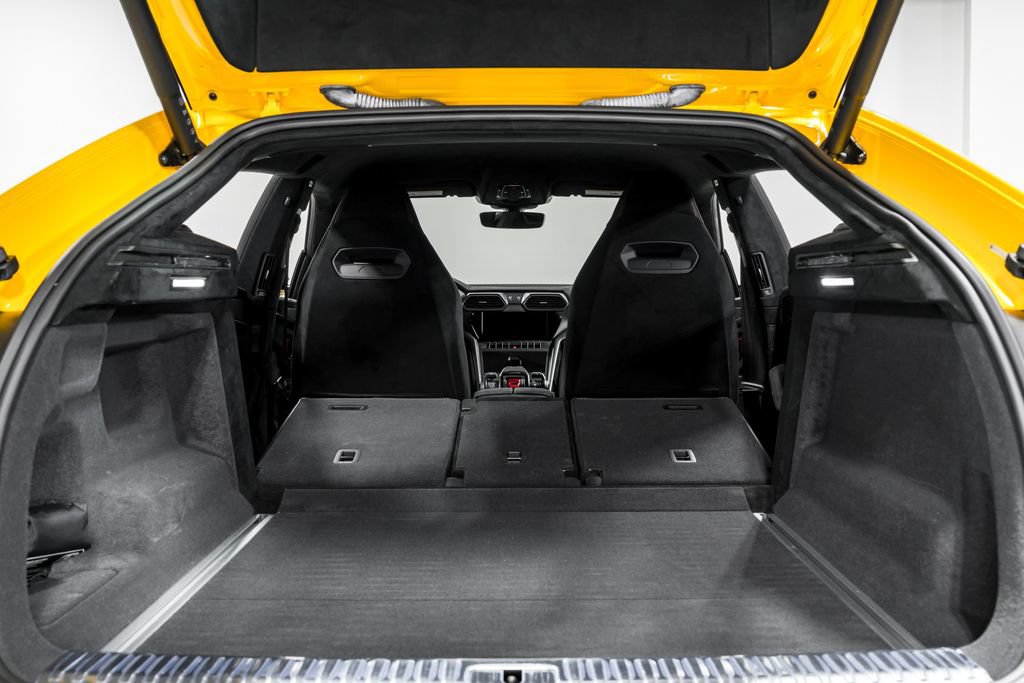 Used 2023 Lamborghini Urus Performante AWD/4WD image 66