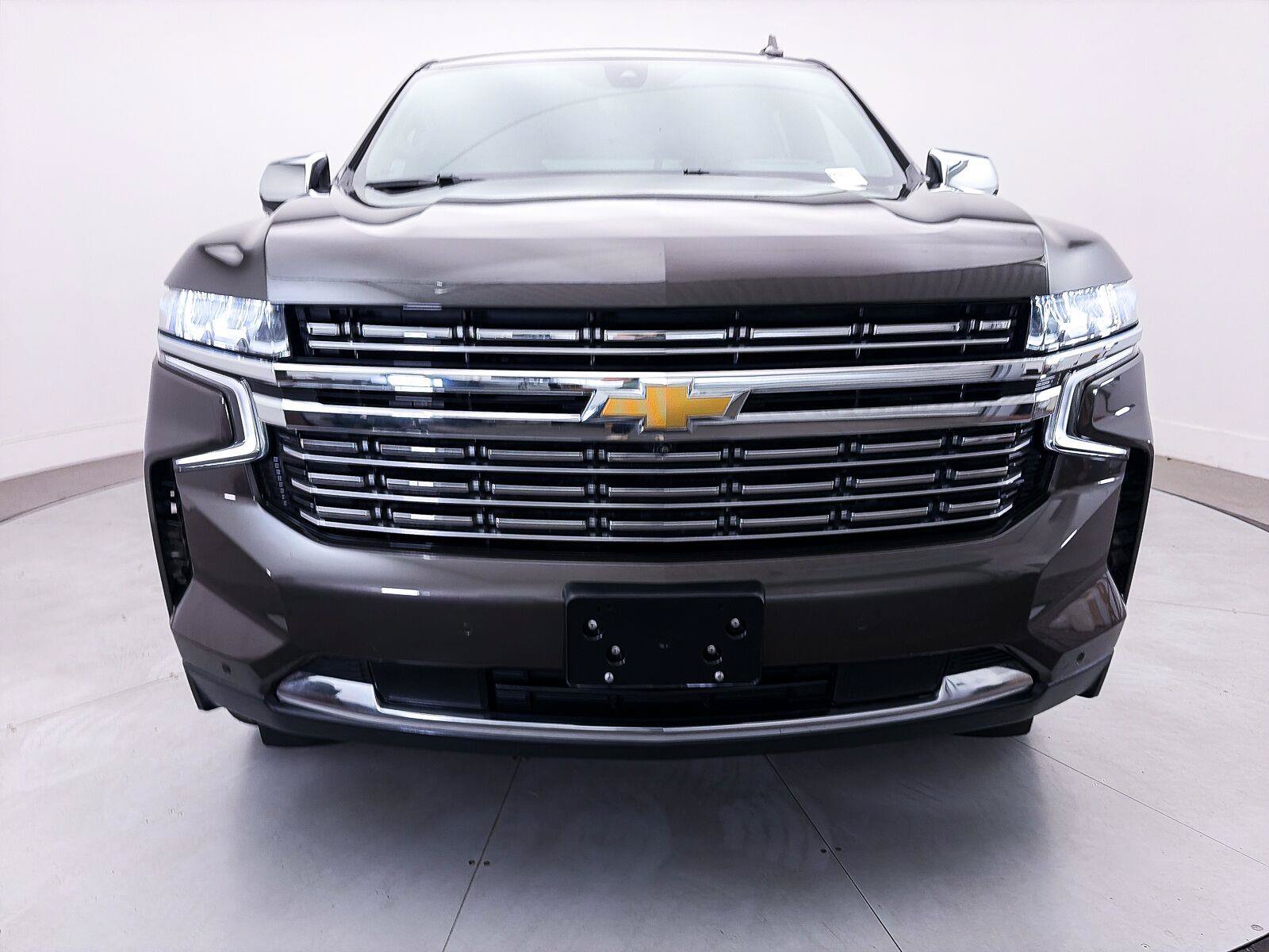 Used 2021 Chevrolet Tahoe Premier w/ Premium Package RWD image 14