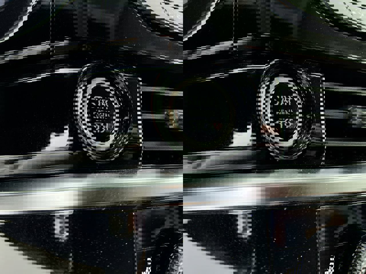 Used 2024 Nissan Pathfinder Platinum image 20