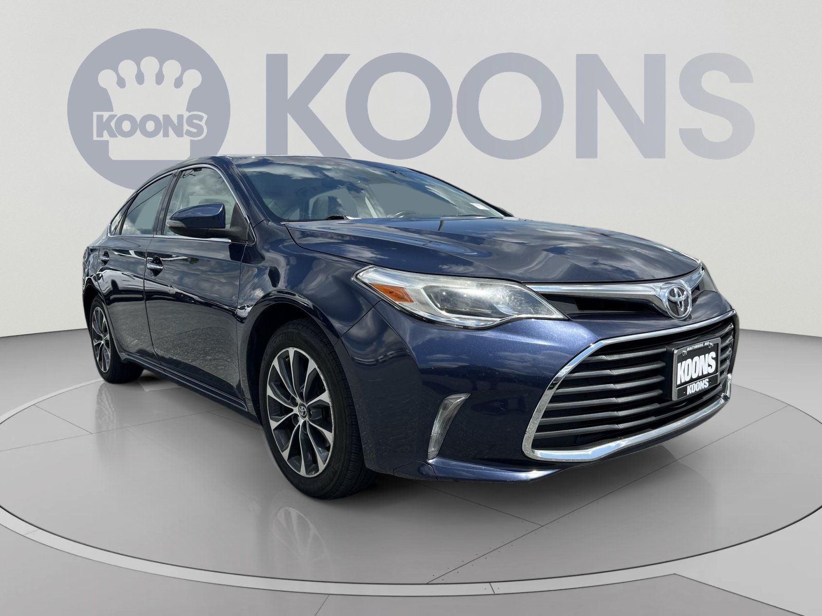 Used 2016 Toyota Avalon Limited FWD image 10