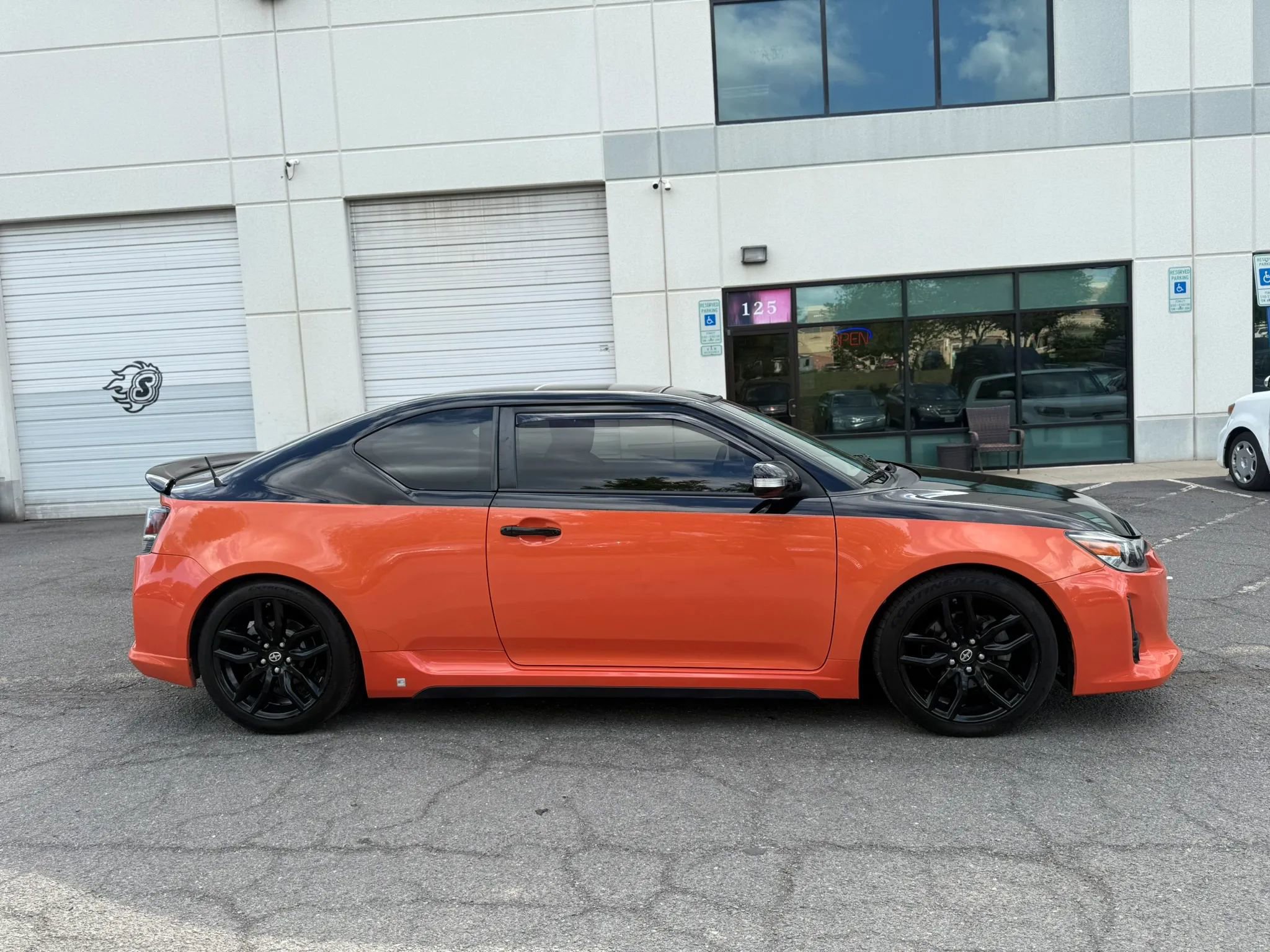 Used 2015 Scion tC image 3
