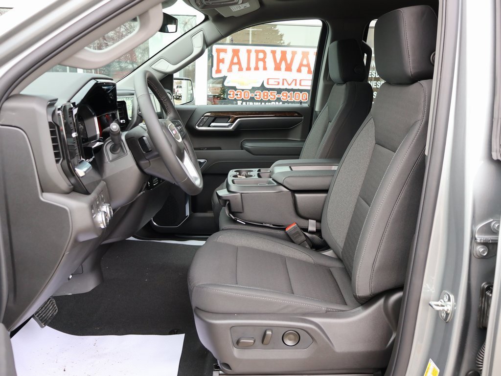 New 2026 GMC Sierra 1500 Elevation image 14