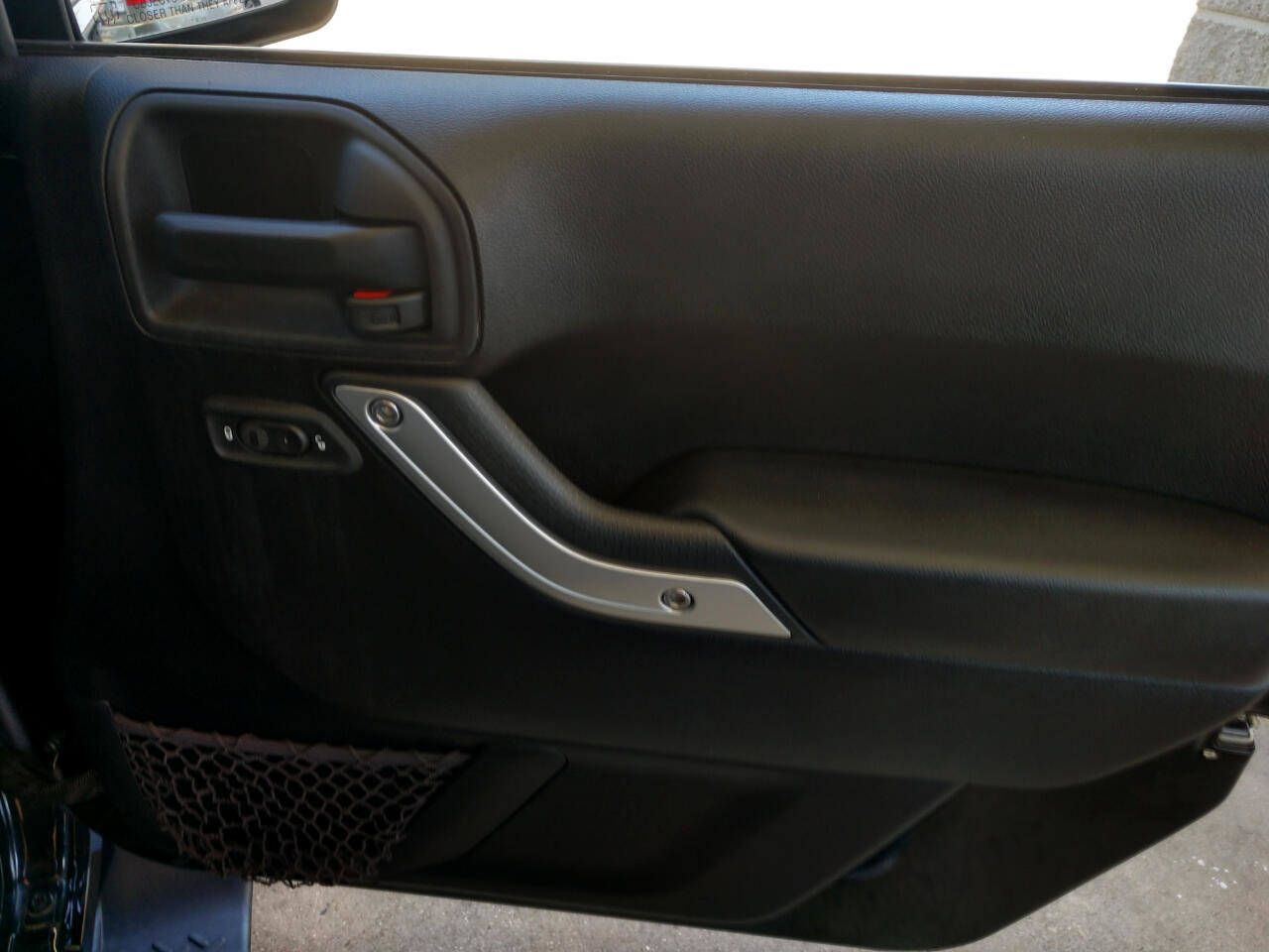 Used 2016 Jeep Wrangler Unlimited Sahara image 23