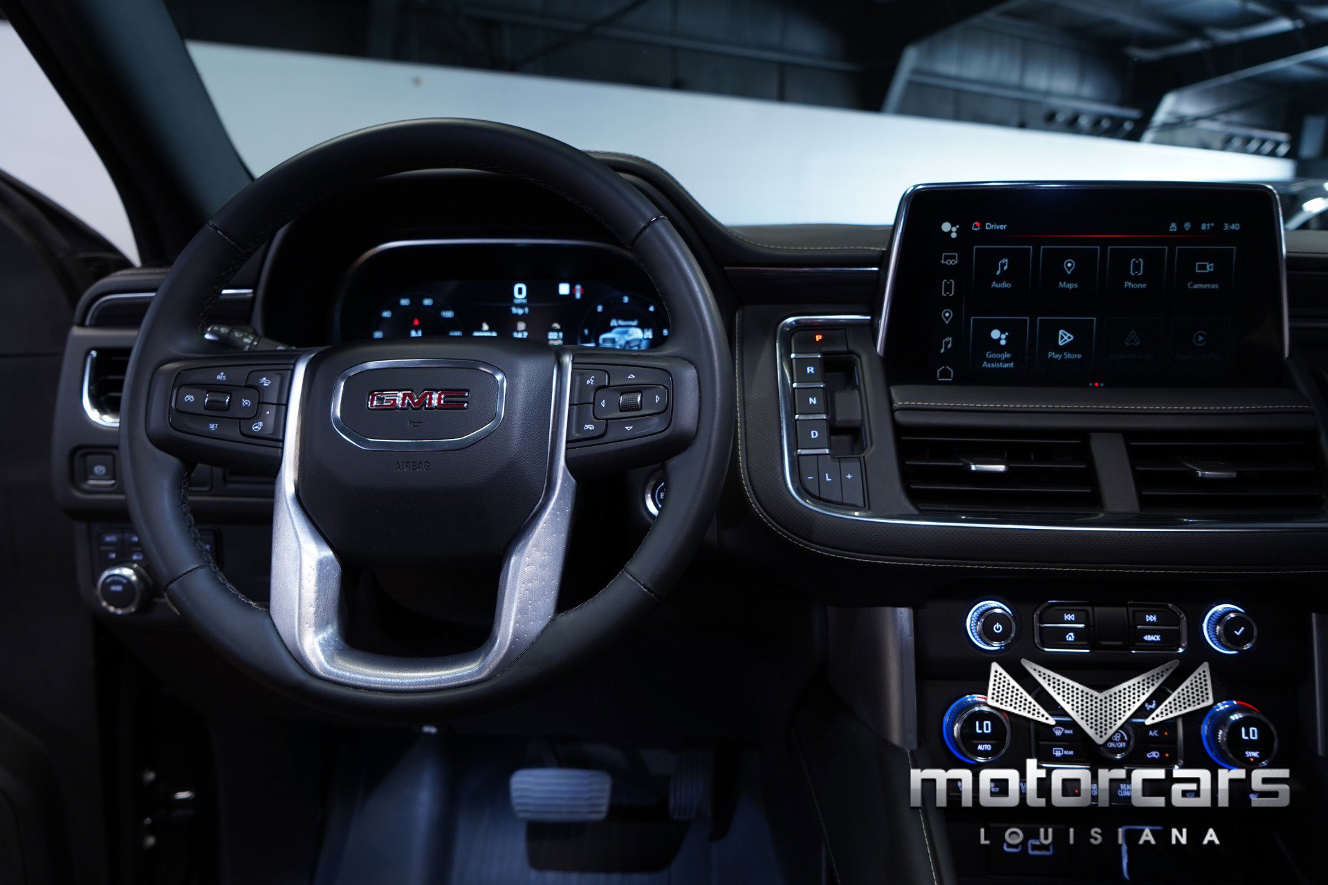 Used 2023 GMC Yukon SLT w/ SLT Premium Package image 32