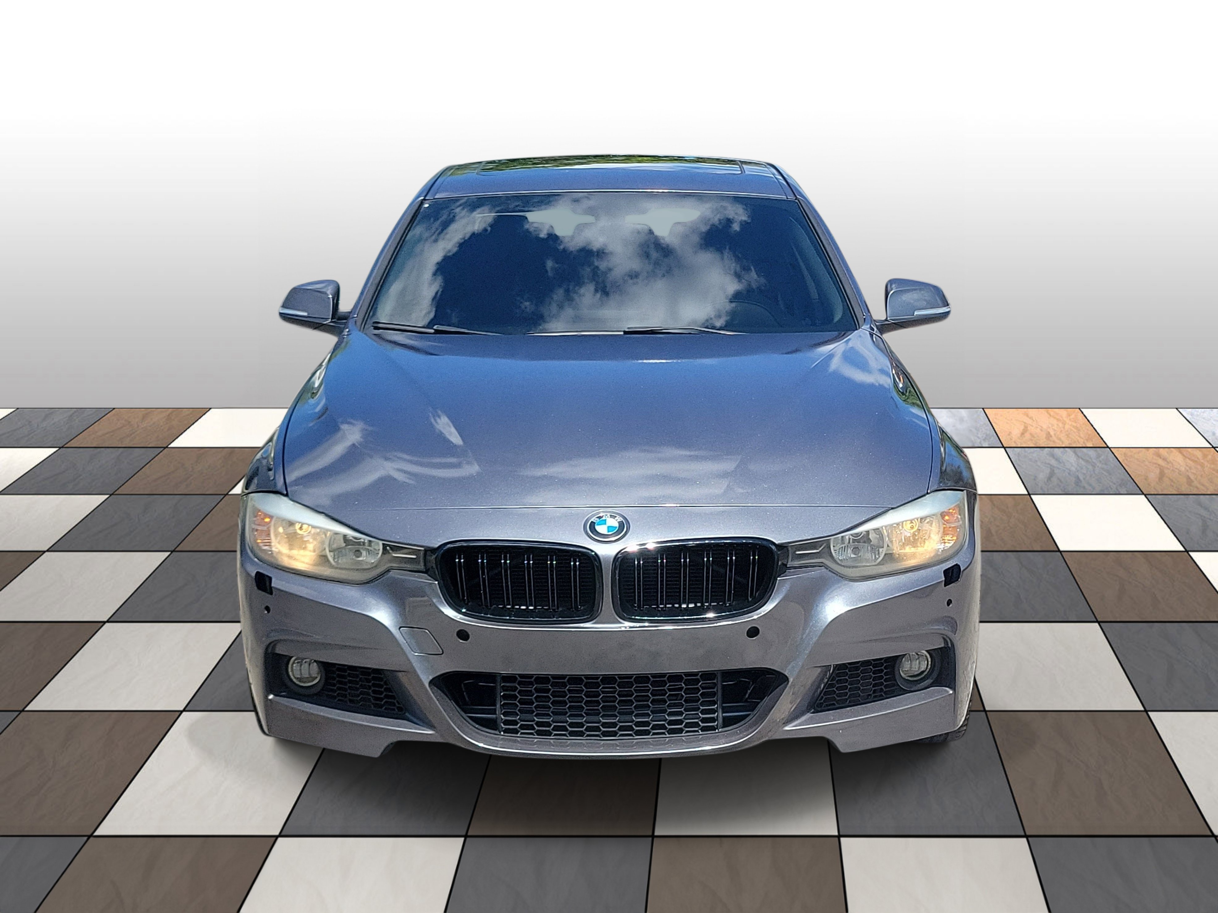 Used 2015 BMW 328i xDrive Sedan AWD/4WD image 2