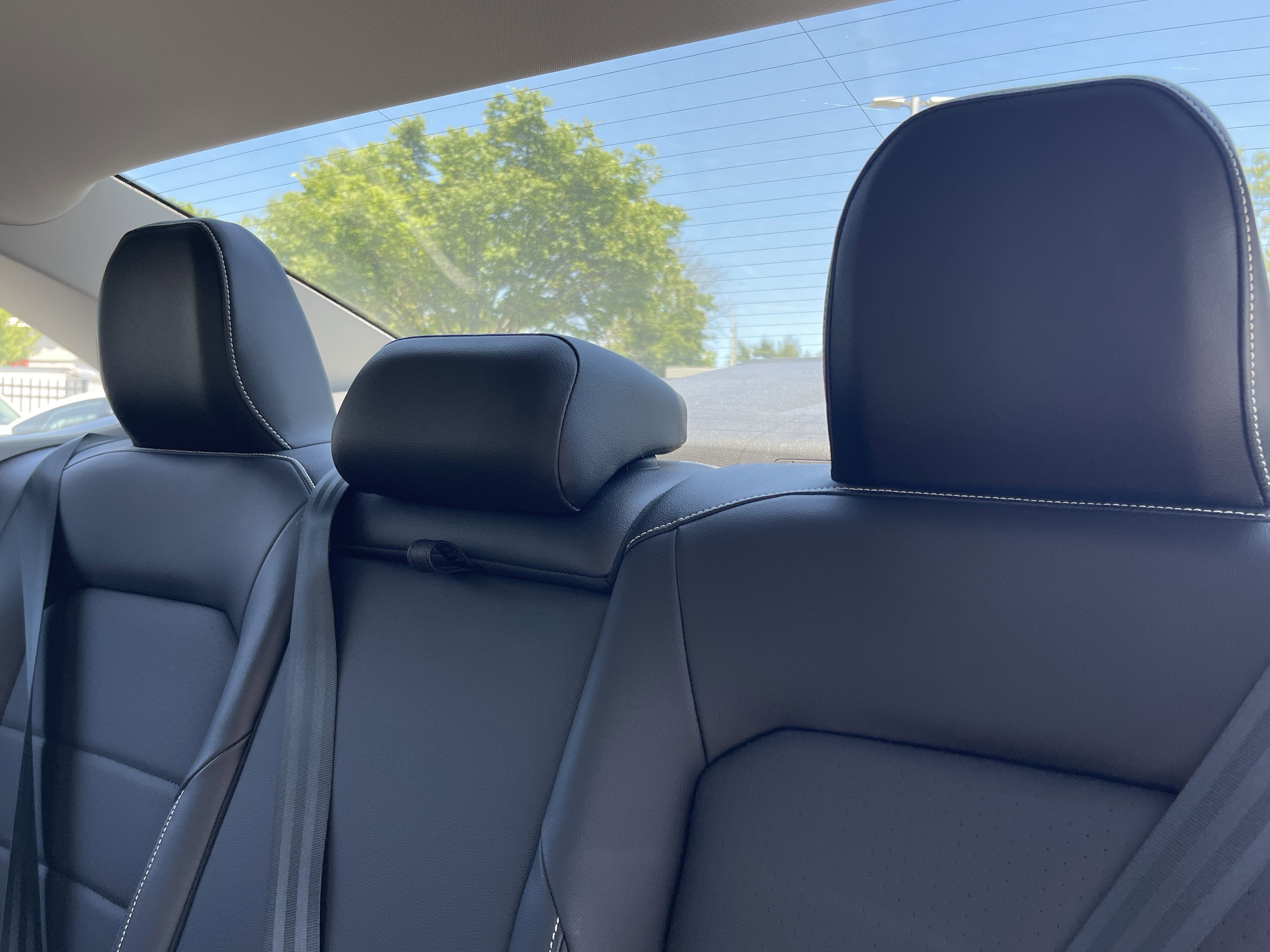 Used 2023 Volkswagen Jetta SE w/ Panoramic Sunroof Package FWD image 10