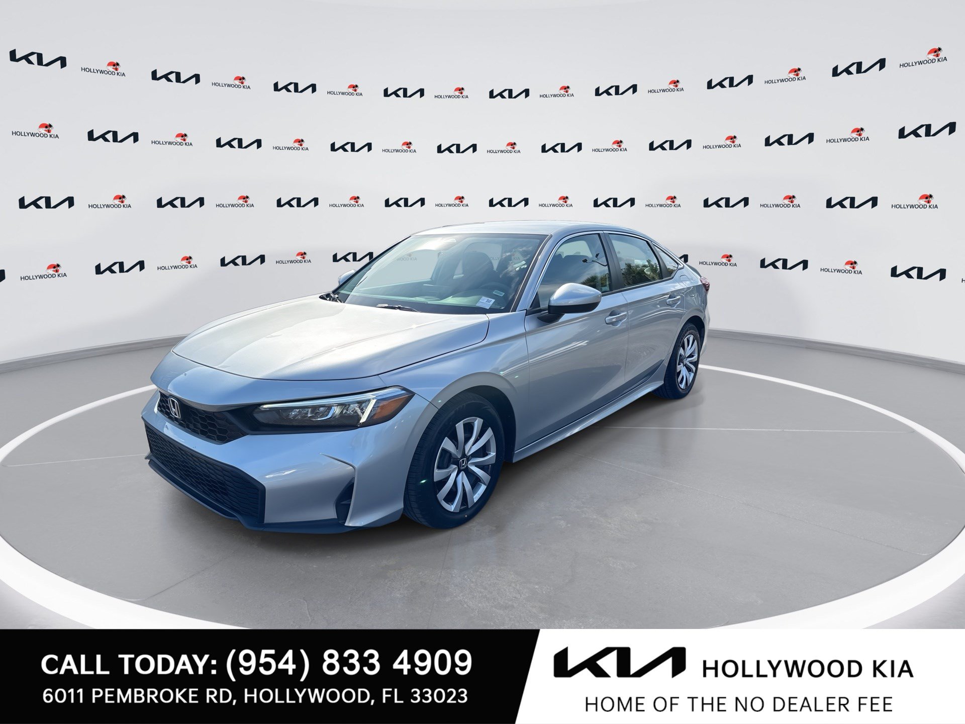 Used 2025 Honda Civic LX image 4