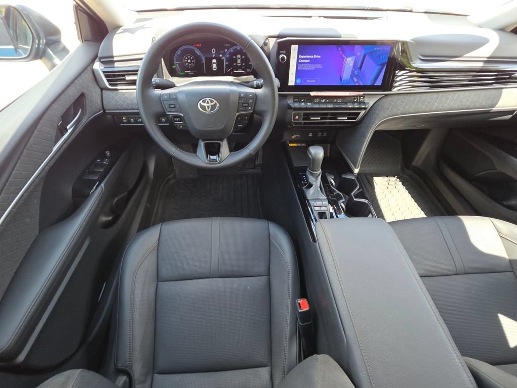 Used 2026 Toyota Camry XLE AWD/4WD image 6