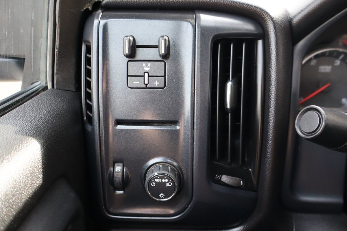 Used 2016 Chevrolet Silverado 2500 W/T image 28