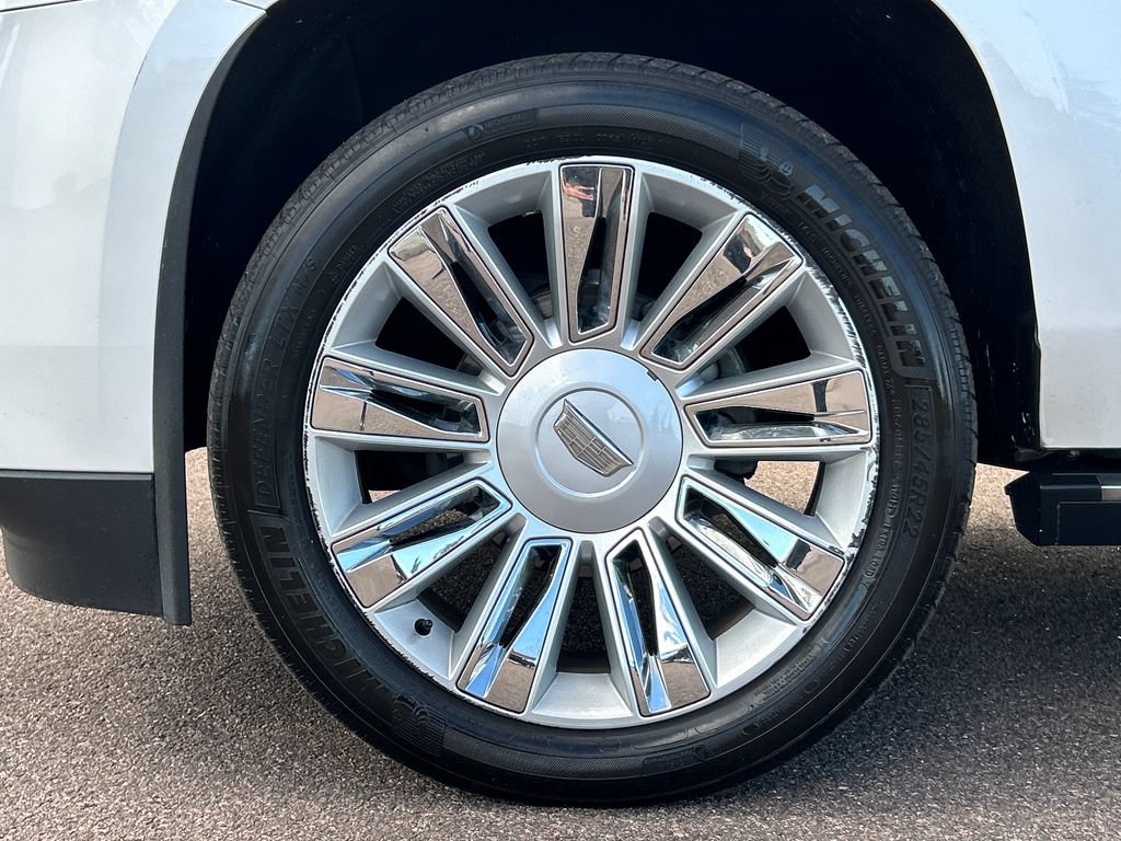 Used 2016 Cadillac Escalade ESV Platinum AWD/4WD image 29