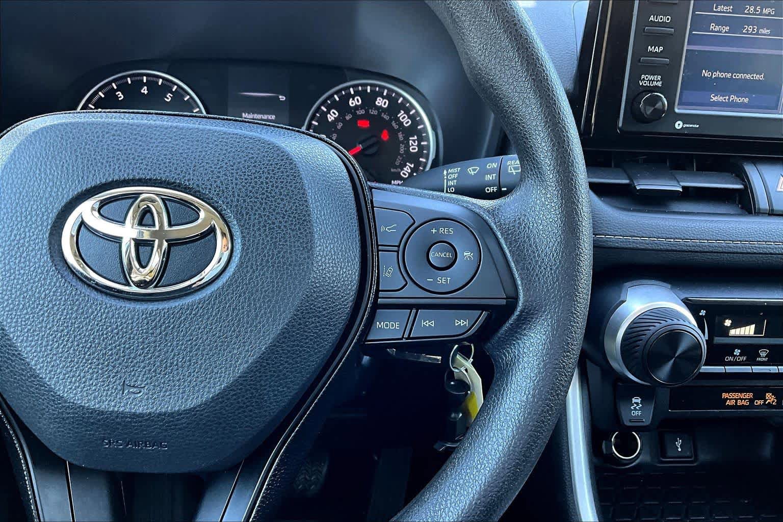 Used 2020 Toyota RAV4 LE w/ All Weather Liner Package AWD/4WD image 25