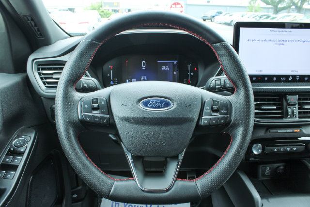 Used 2024 Ford Escape ST-Line w/ Tech Pack #1 AWD/4WD image 23