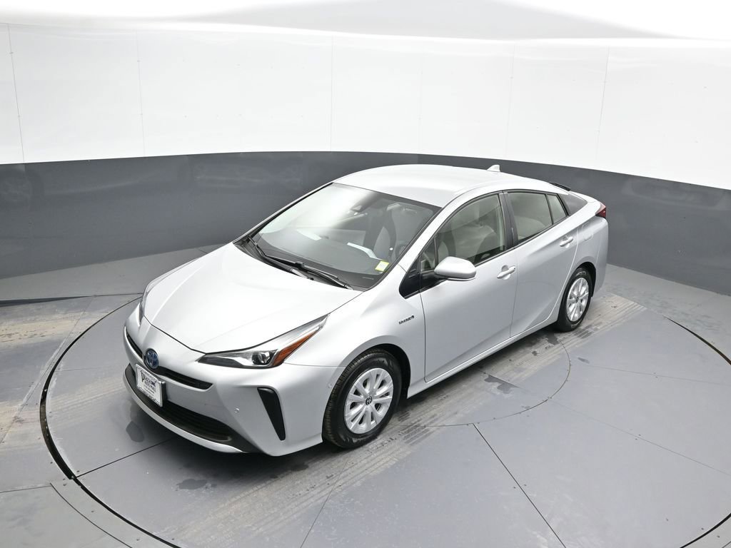 Certified 2022 Toyota Prius LE image 32