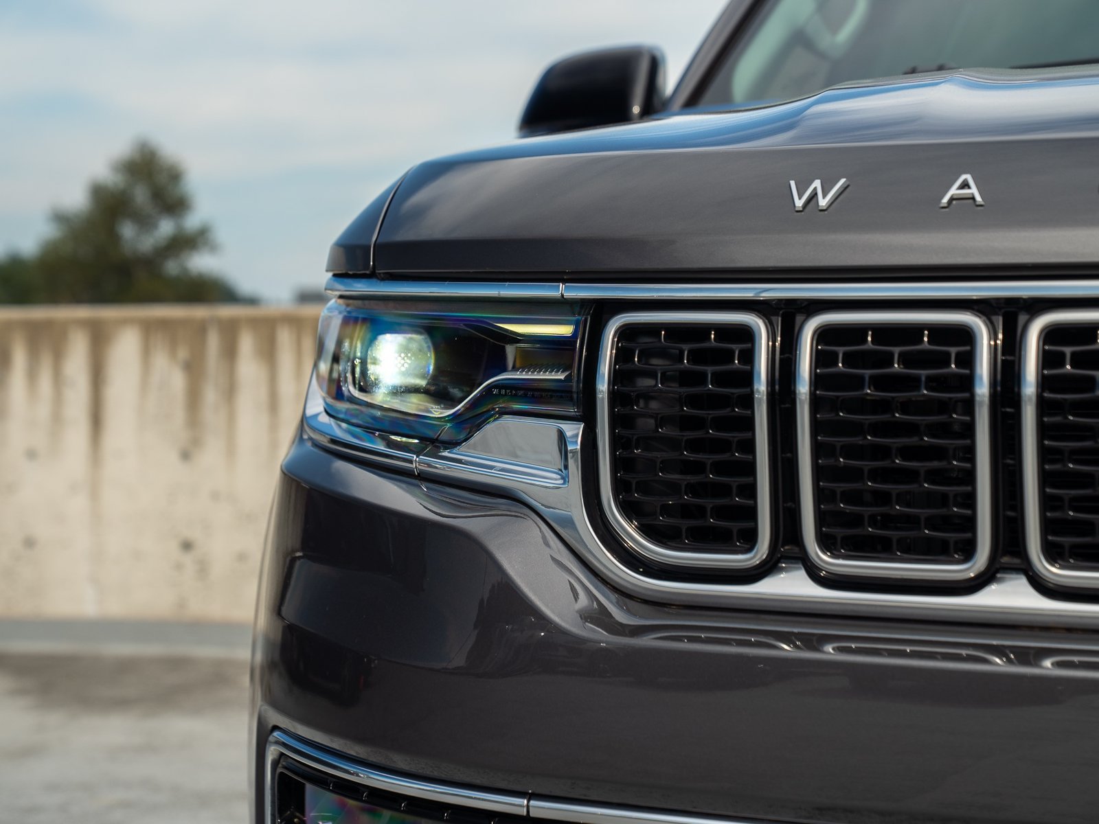 Used 2024 Jeep Wagoneer Series III w/ Premium Group I AWD/4WD image 8
