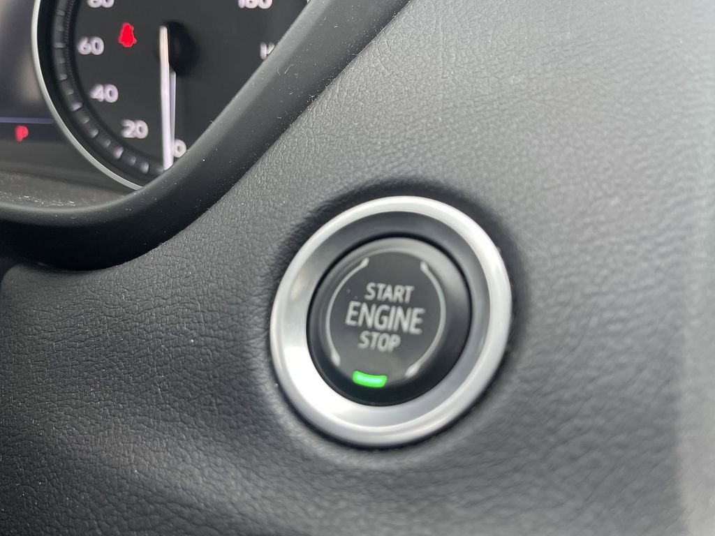 Certified 2023 Cadillac XT4 Sport image 11