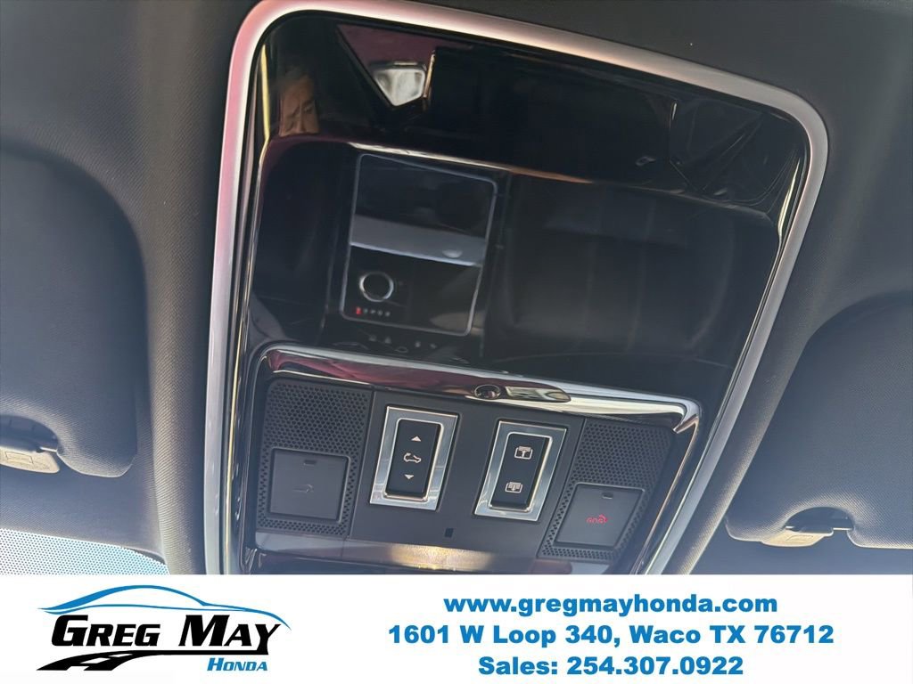 Used 2019 Land Rover Range Rover Velar R-Dynamic SE image 15