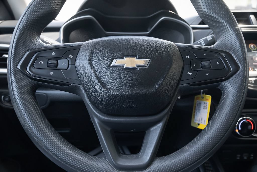 Used 2021 Chevrolet TrailBlazer LS FWD image 21