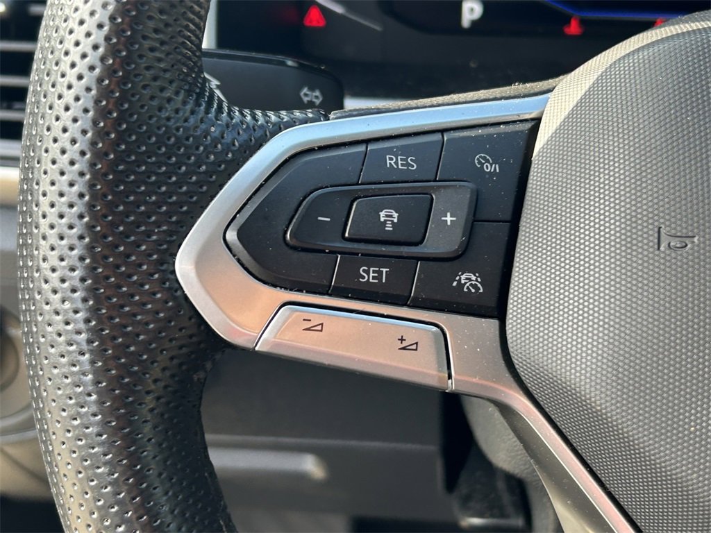 Used 2022 Volkswagen Atlas Cross Sport SEL R-Line image 34