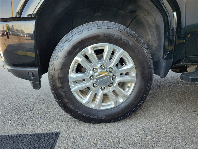 Used 2023 GMC Sierra 3500 Denali w/ Denali Ultimate Package image 9
