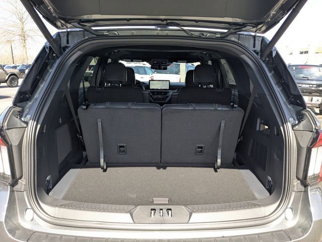 New 2026 Ford Explorer ST-Line w/ ST-Line Street Pack AWD/4WD image 13