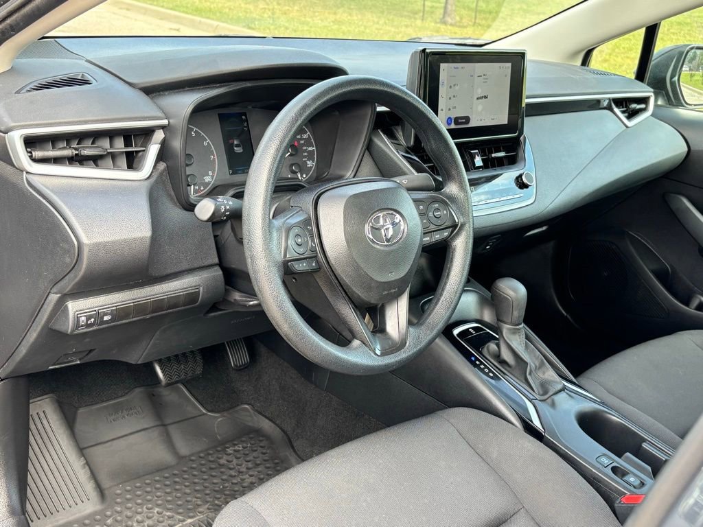 Used 2024 Toyota Corolla LE FWD image 10