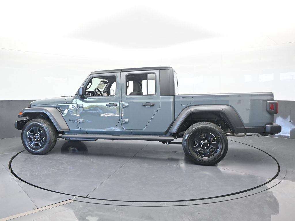 New 2026 Jeep Gladiator Sport AWD/4WD image 3