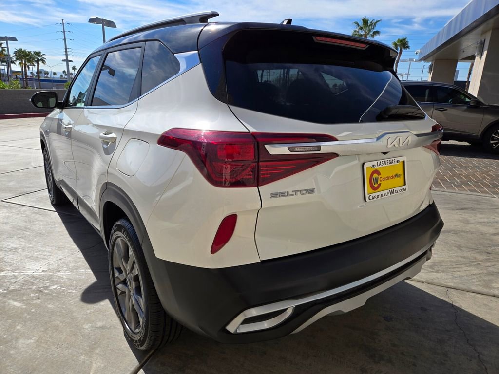 Used 2023 Kia Seltos S w/ Navigation Package AWD/4WD image 4