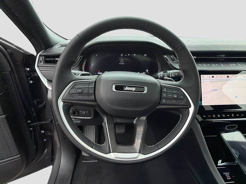 New 2026 Jeep Grand Cherokee Altitude AWD/4WD image 39