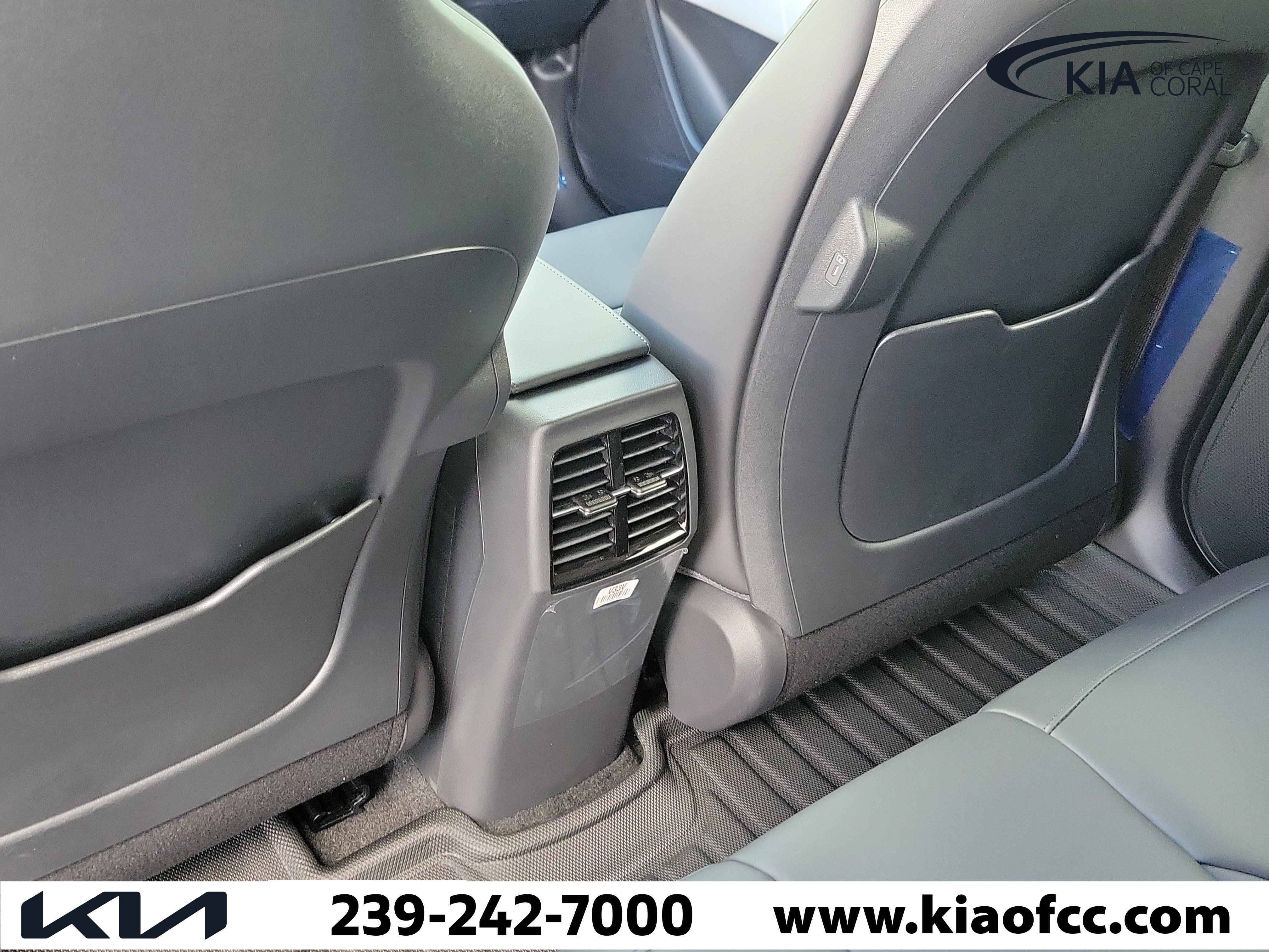 New 2026 Kia Niro Wind FWD image 14