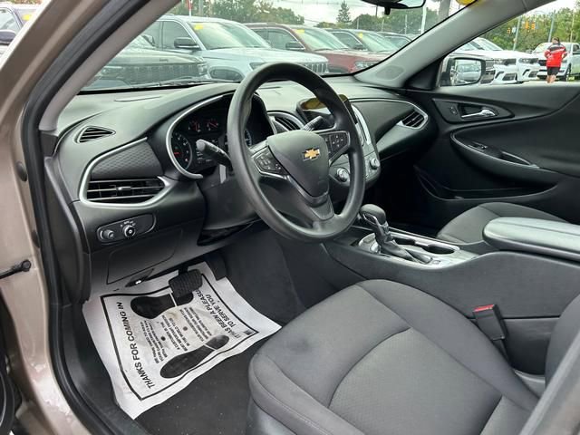 Used 2024 Chevrolet Malibu LT image 11