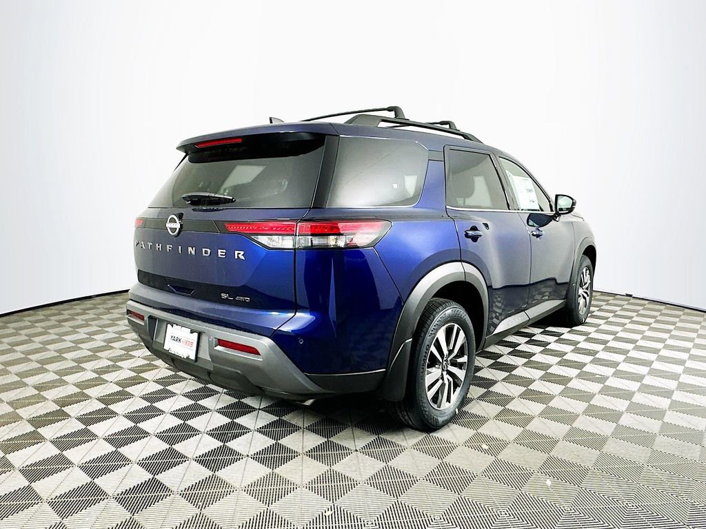 New 2026 Nissan Pathfinder SL image 10