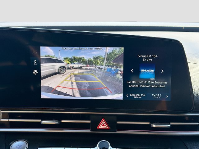 Used 2025 Hyundai Elantra SEL FWD image 14
