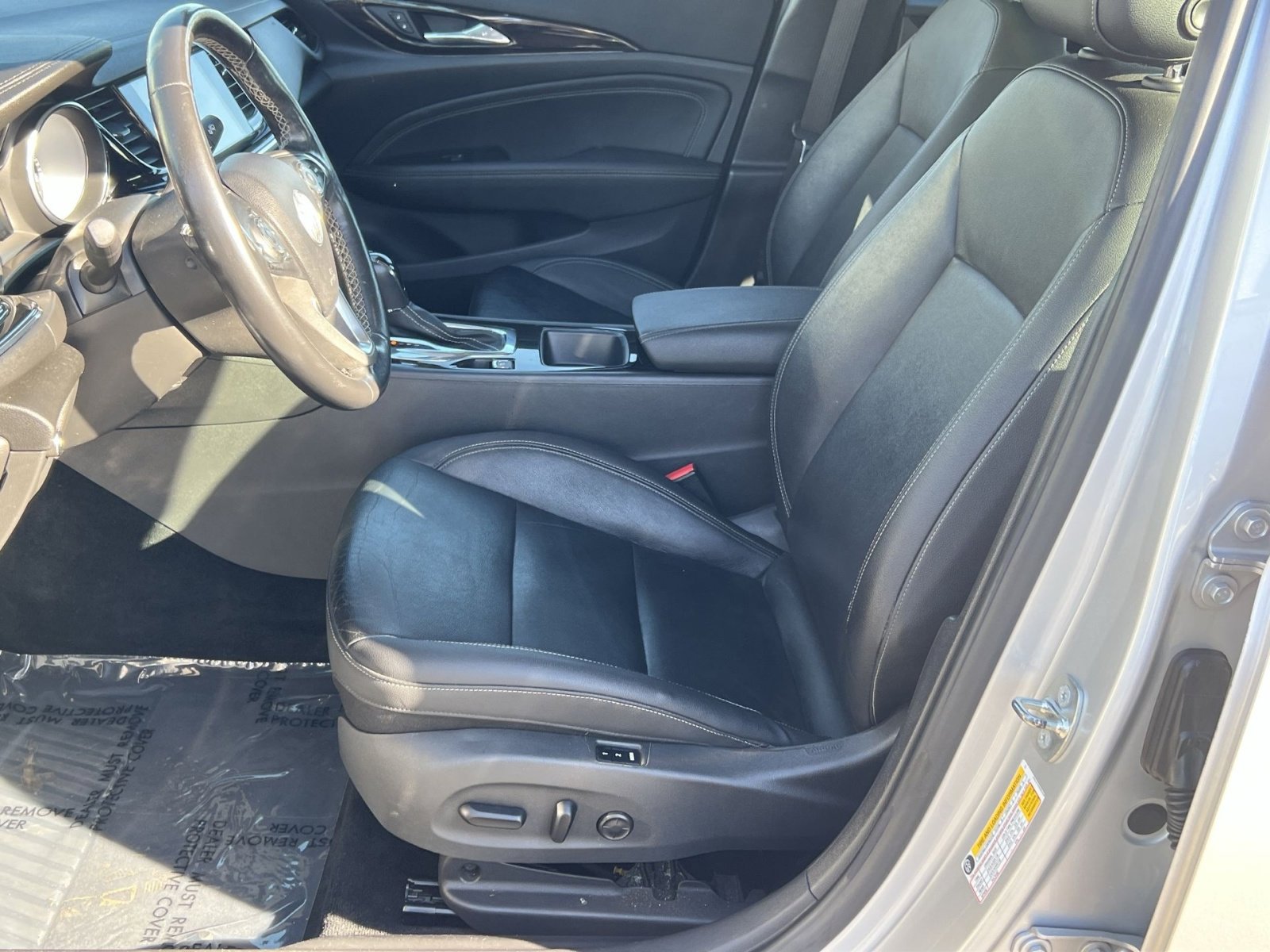 Used 2018 Buick Regal Essence w/ Driver Confidence Package #1 image 14