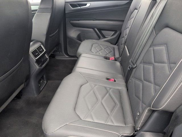 Used 2025 Volkswagen Atlas Cross Sport SE FWD image 27