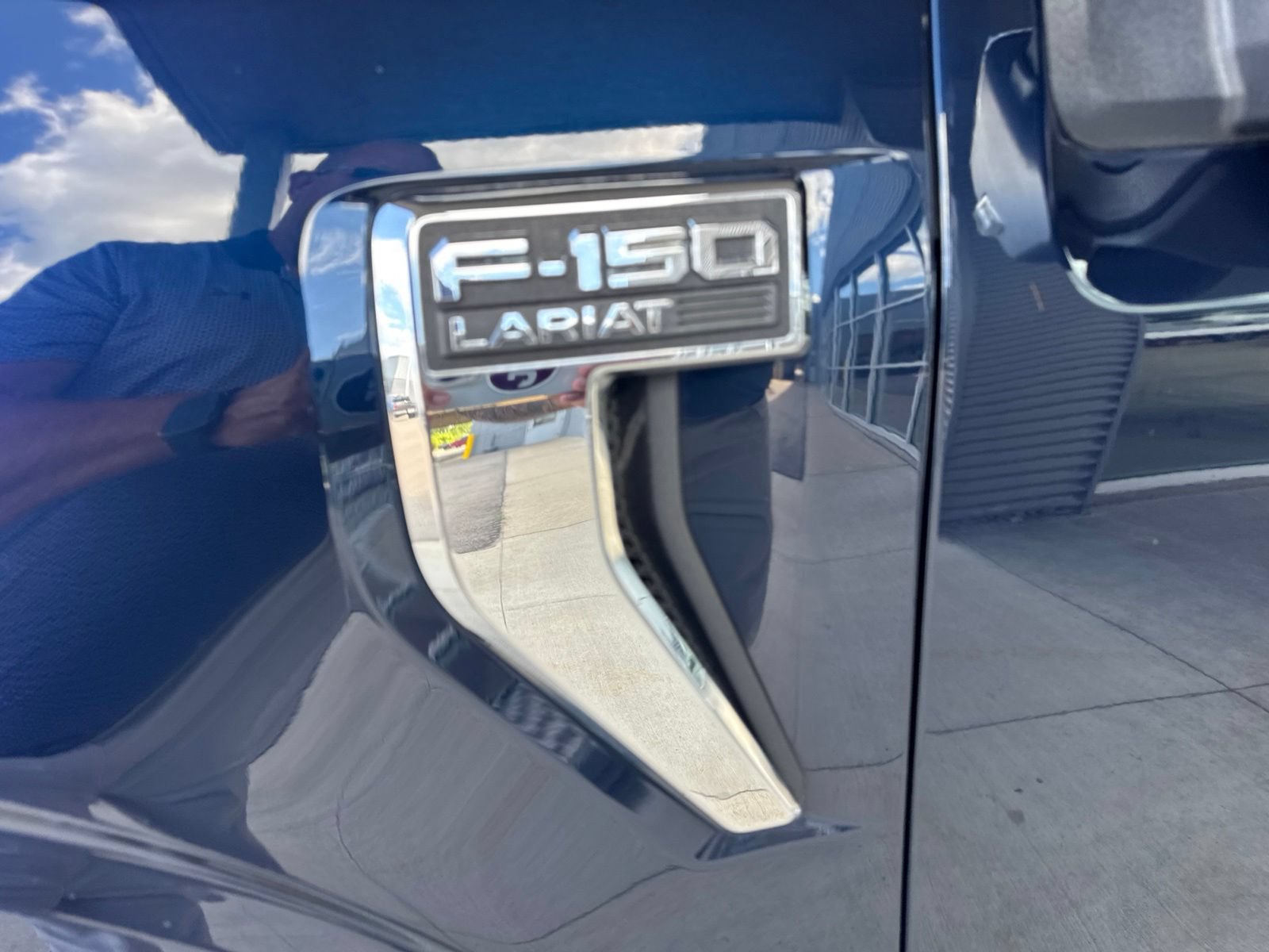 Used 2023 Ford F150 Lariat w/ Equipment Group 502A High AWD/4WD image 14