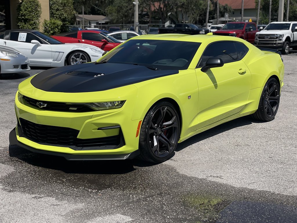 Used 2020 Chevrolet Camaro SS RWD image 21