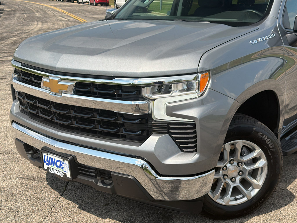 Used 2023 Chevrolet Silverado 1500 LT AWD/4WD image 8