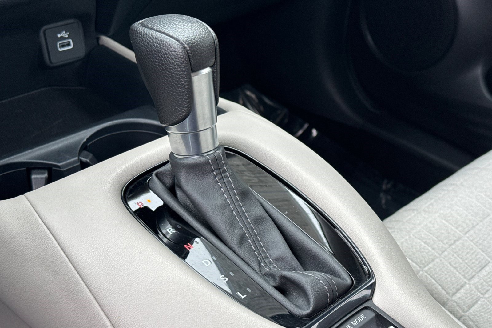 Used 2023 Honda HR-V LX image 17